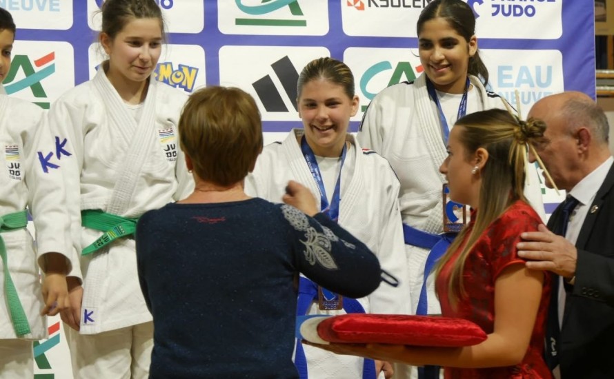 2e participation et premier bronze pour Camélia et Chloé au Frances Kata !